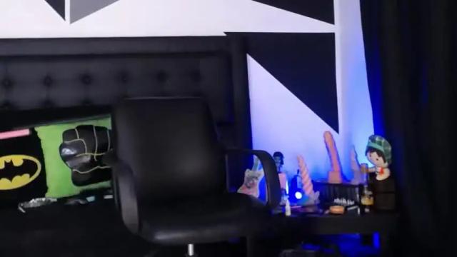 Image 10 of _valentona_ Stream on Chaturbate on 16 months ago