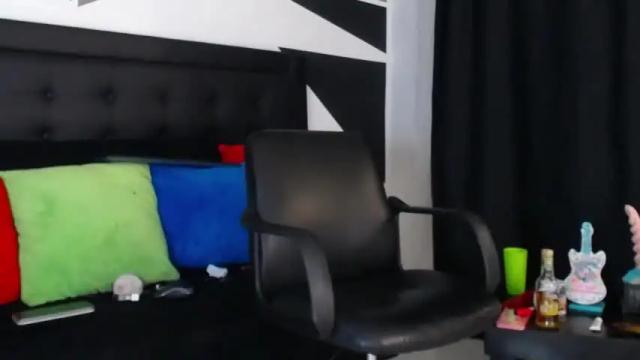 Image 12 of _valentona_ Stream on Chaturbate on 16 months ago