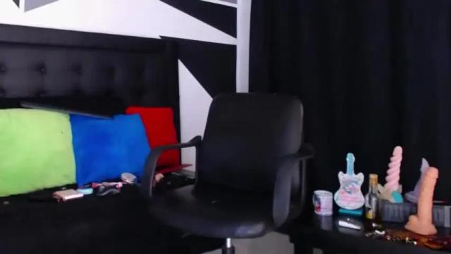 Image 2 of _valentona_ Stream on Chaturbate on 16 months ago