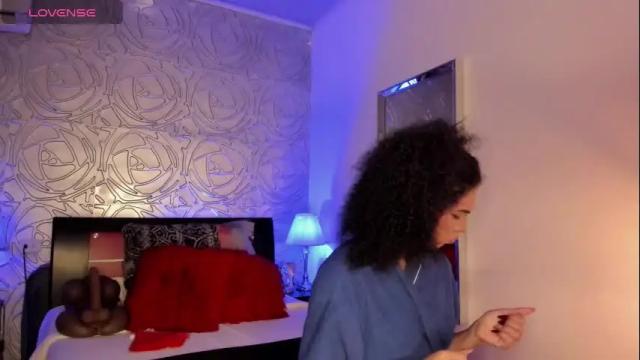 Image 3 of _vennuss_ Stream on Chaturbate on 24 days ago