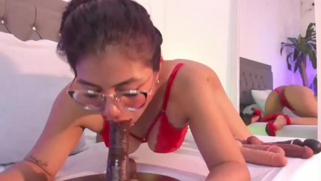 Image 2 of _veronicadeleon_ Stream on Chaturbate on 13 months ago