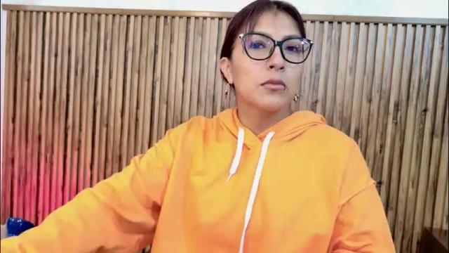 Image 2 of _veronicadeleon_ Stream on Chaturbate on 1 month ago