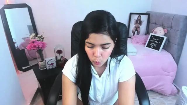 Image 4 of _vicky_sweet Stream on Chaturbate on 13 months ago