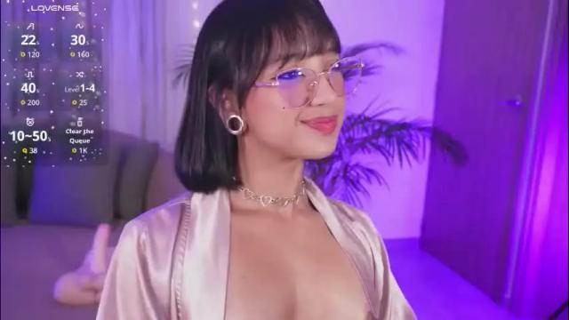 Image 2 of _victoria_florez Stream on Chaturbate on 2 months ago