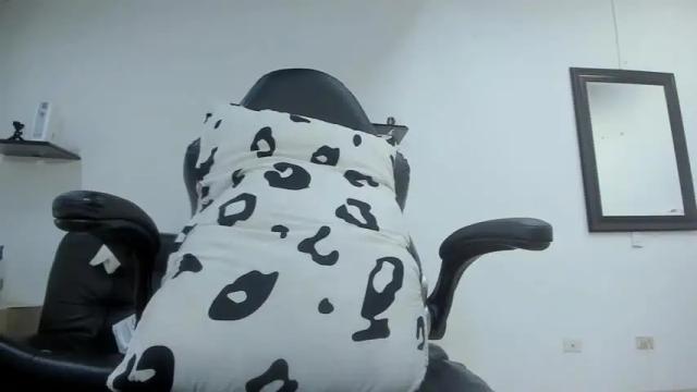 Image 11 of _victoriia_97 Stream on Chaturbate on 23 months ago