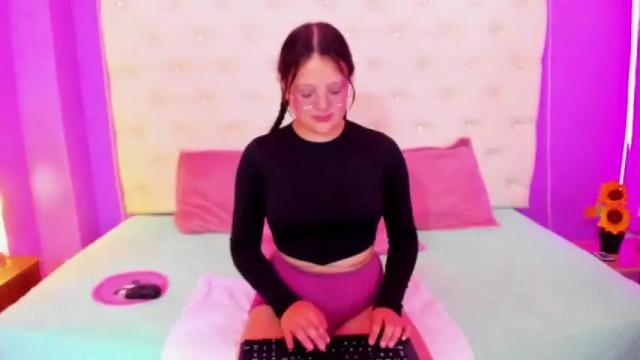 Image 6 of _violet_smith_ Stream on Chaturbate on 15 months ago
