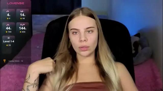 Thumbnail 2, _wednesday_addams_'s Stream at Chaturbate, 1 month ago