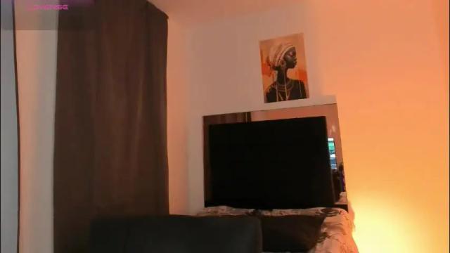 Image 2 of _xiimena Stream on Chaturbate on 3 months ago