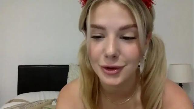 Image 4 of _xobbylizziexo Stream on Chaturbate on 19 months ago