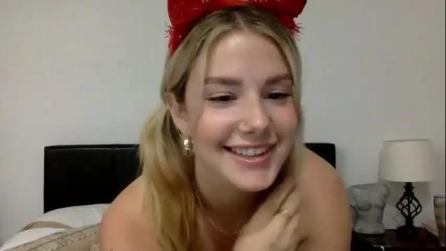 Image 7 of _xobbylizziexo Stream on Chaturbate on 19 months ago