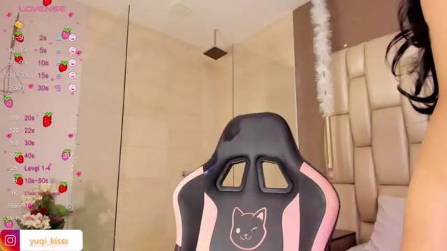 Image 6 of _yuqi_ Stream on Chaturbate on 19 months ago