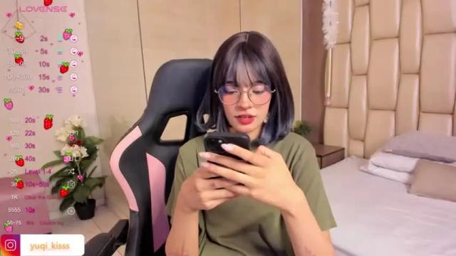 Image 2 of _yuqi_ Stream on Chaturbate on 19 months ago