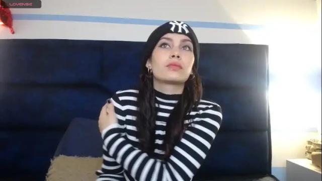 Image 2 of _yuyi Stream on Chaturbate on 6 days ago