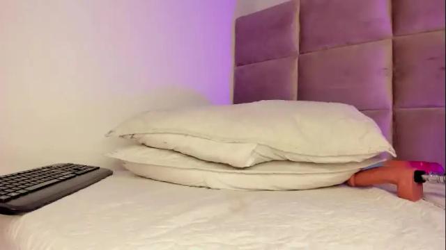 Image 8 of _zoe_12 Stream on Chaturbate on 1 month ago