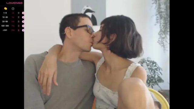 Image 6 of a_couzy_couple Stream on Chaturbate on 22 months ago