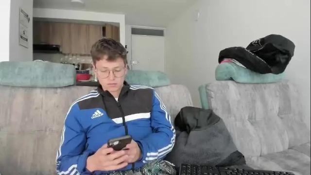 Image 7 of a_sexy_couple__ Stream on Chaturbate on 28 days ago