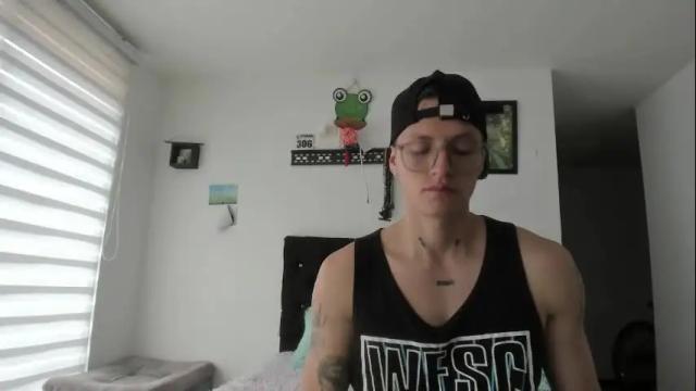 Image 2 of a_sexy_couple__ Stream on Chaturbate on 6 days ago
