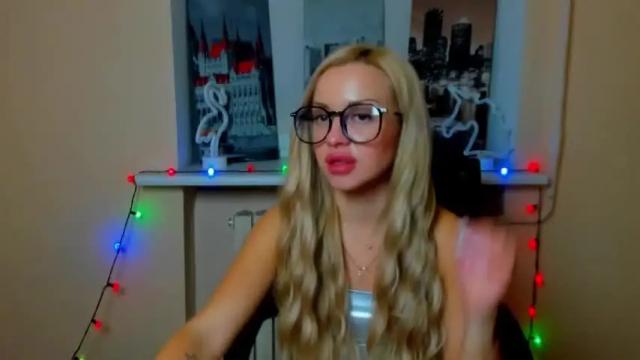 Image 12 of a_shines_amirra Stream on Chaturbate on 17 months ago