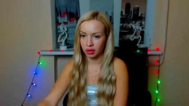 Image 2 of a_shines_amirra Stream on Chaturbate on 17 months ago