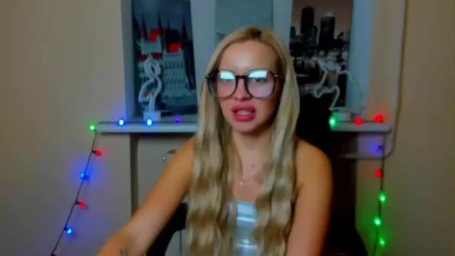 Image 7 of a_shines_amirra Stream on Chaturbate on 17 months ago