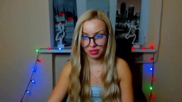 Image 8 of a_shines_amirra Stream on Chaturbate on 17 months ago