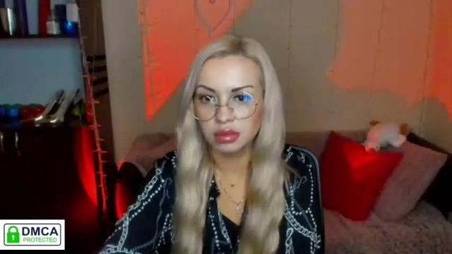 Image 2 of a_shines_amirra Stream on Chaturbate on 16 months ago