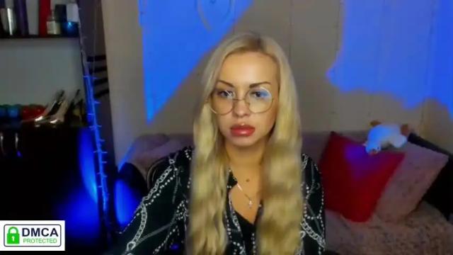 Image 4 of a_shines_amirra Stream on Chaturbate on 16 months ago