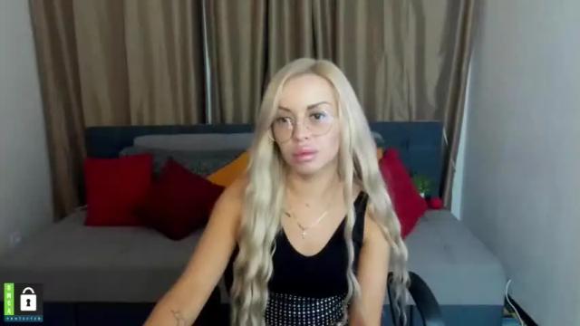 Image 6 of a_shines_amirra Stream on Chaturbate on 16 months ago