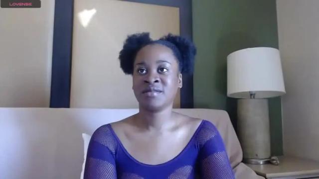 Image 2 of aaliyah_sins Stream on Chaturbate on 19 months ago