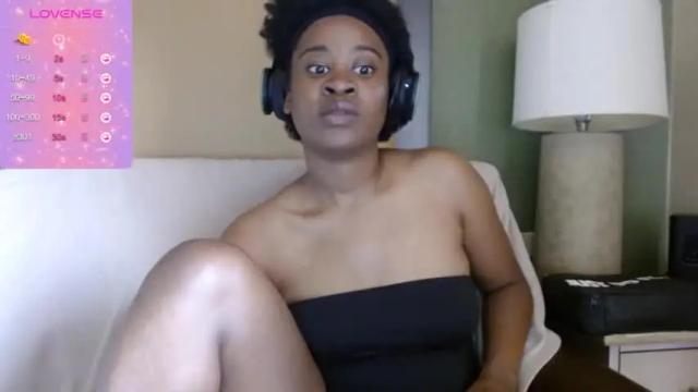 Image 8 of aaliyah_sins Stream on Chaturbate on 19 months ago