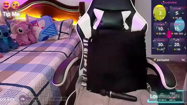 Image 3 of aamanda_queen Stream on Chaturbate on 1 month ago
