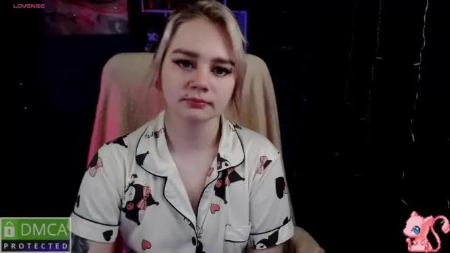 Image 4 of aamyjjamie Stream on Chaturbate on 15 months ago