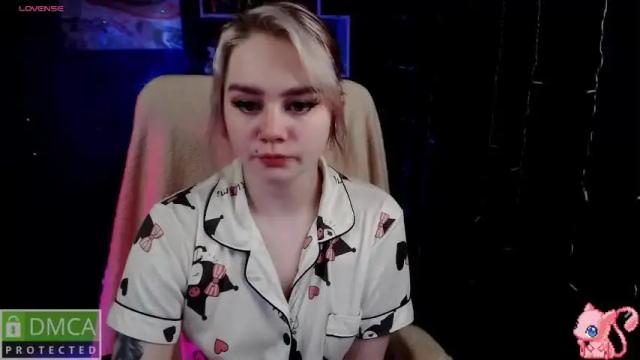 Image 8 of aamyjjamie Stream on Chaturbate on 15 months ago