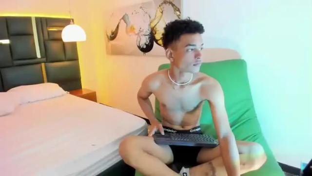 Image 8 of aaron_and_cody Stream on Chaturbate on 13 months ago