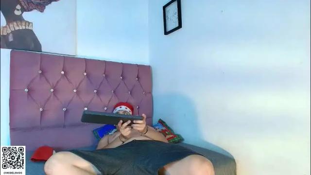 Image 2 of aaron_antonella_mds Stream on Chaturbate on 1 month ago