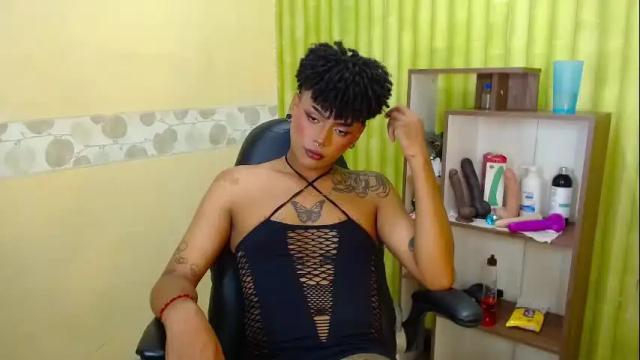 Image 12 of aaronbakers Stream on Chaturbate on 2 months ago