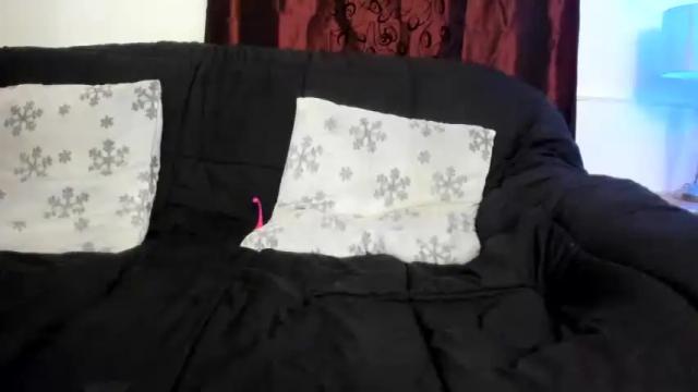 Image 2 of aayra Stream on Chaturbate on 16 months ago