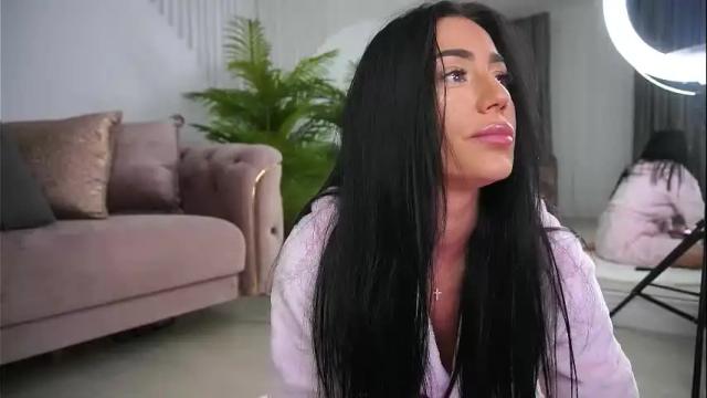 Image 4 of abbela_white Stream on Chaturbate on 1 month ago