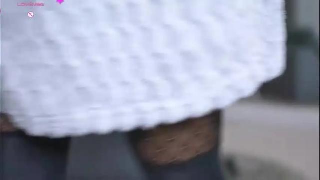 Image 4 of abbela_white Stream on Chaturbate on 1 month ago