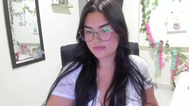 Image 2 of abbie_05 Stream on Chaturbate on 19 months ago