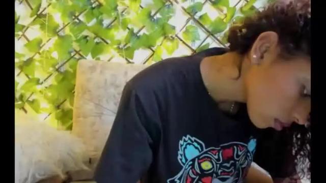 Image 3 of abbireyes Stream on Chaturbate on 18 months ago