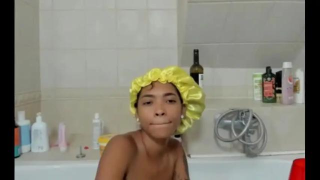 Image 3 of abbireyes Stream on Chaturbate on 15 months ago