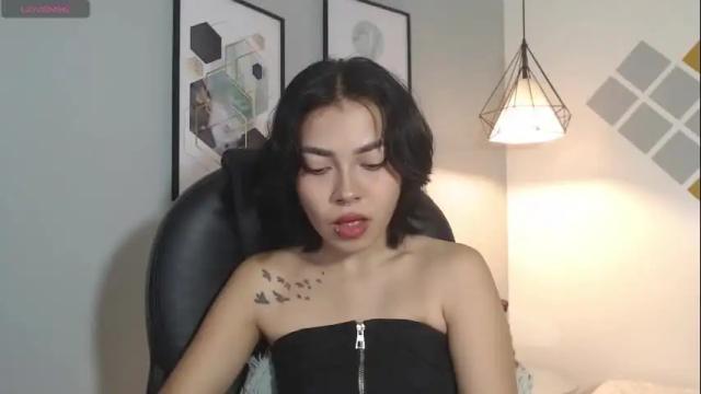 Image 3 of abbiross Stream on Chaturbate on 9 months ago