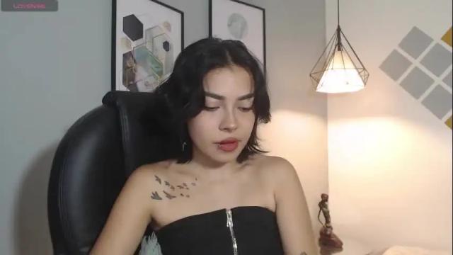 Image 4 of abbiross Stream on Chaturbate on 9 months ago