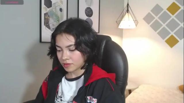 Image 4 of abbiross Stream on Chaturbate on 8 months ago