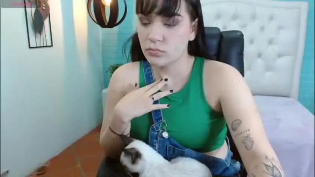 Image 4 of abbiross Stream on Chaturbate on 1 month ago