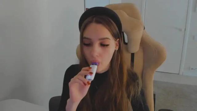 Image 3 of abby__angels Stream on Chaturbate on 18 months ago