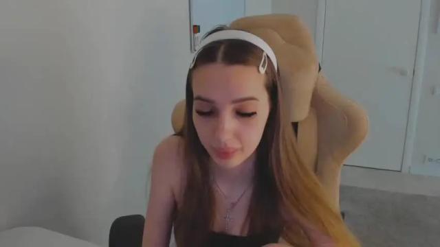Image 8 of abby__angels Stream on Chaturbate on 18 months ago