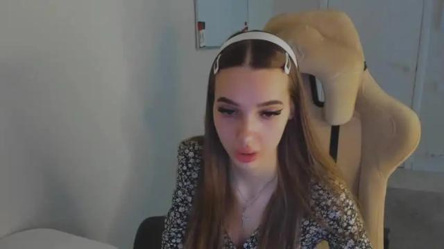 Image 12 of abby__angels Stream on Chaturbate on 18 months ago