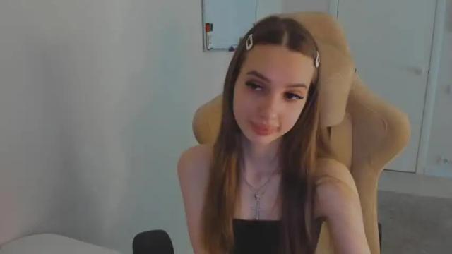 Image 10 of abby__angels Stream on Chaturbate on 18 months ago